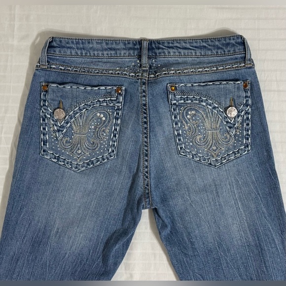 Wrangler Rock 47 Low Rise Bootcut Jeans Embellished Cowgirl Western Size 9/10 - Picture 4 of 14